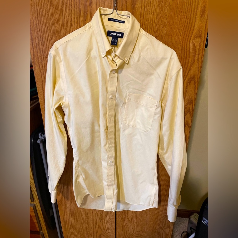 Mens buttoned down shirt 15 x 32 Tailored cut